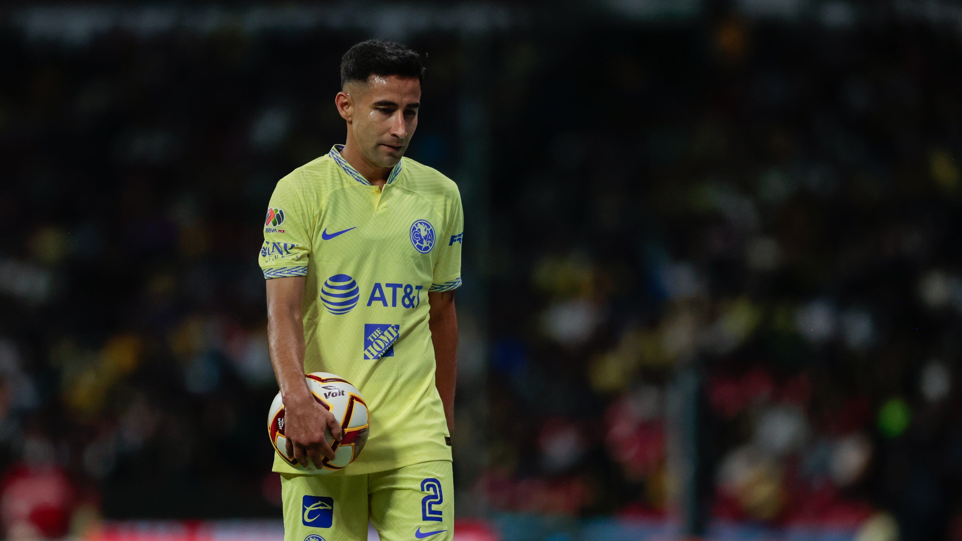 Luis Fuentes es baja del América previo al inicio del Apertura 2024.