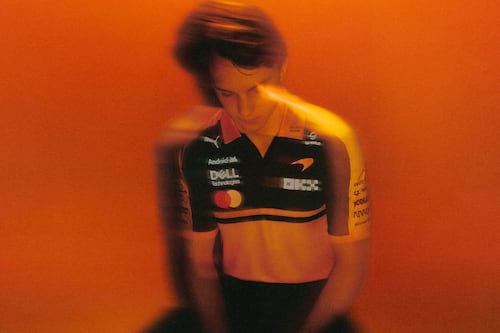 Presentan colección que redefine el estilo dentro y fuera de la pista