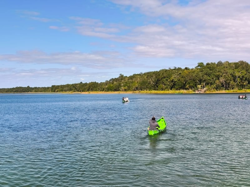 Desde tirolesas y cenotes hasta fotografía nocturna en un show de Cirque du Soleil, probamos el REDMI Note 15 Pro 5G diseñado para aguantarlo todo y capturar cada momento con gran calidad