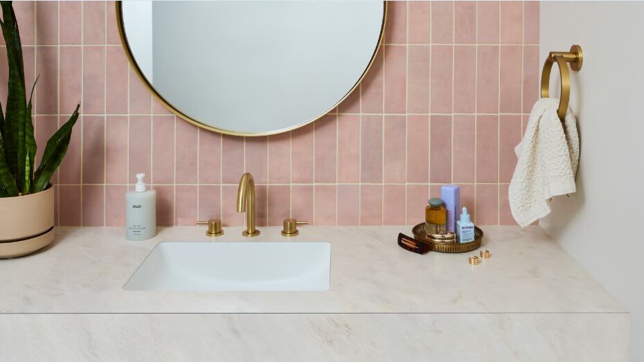 Estas características permiten movernos con facilidad, tener espacios donde guardar y ser cómodo de usar, pero además, da un espacio con estilo