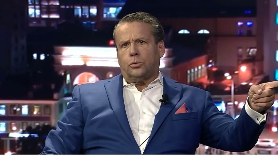 Alfredo Adame una vez más volvió a despotricar en contra de Andrea Legarreta, su excompañera del programa Hoy de Televisa.