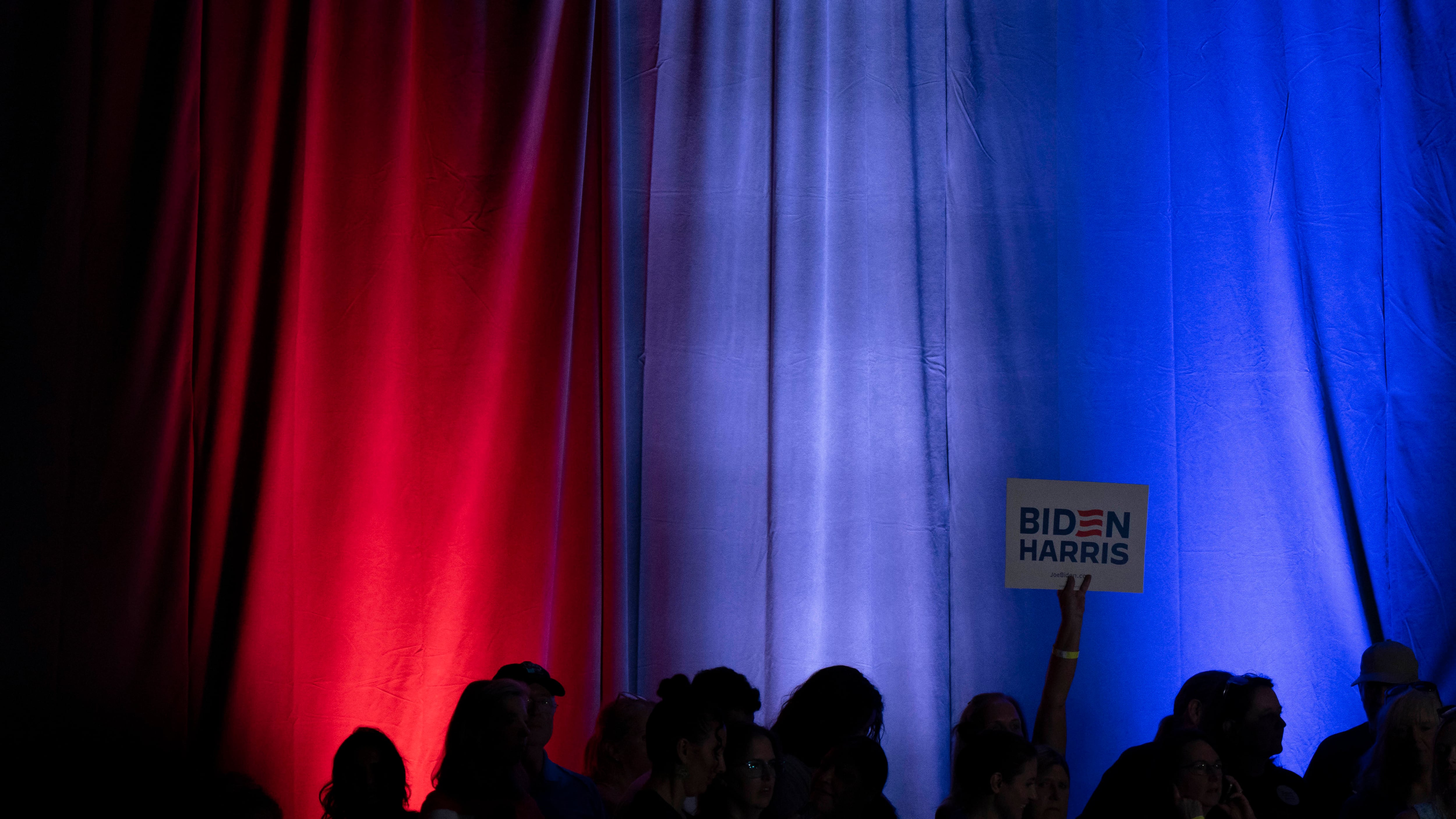 Más de 230 millones de personas son elegibles para votar en Estados Unidos, pero los 538 delegados del Colegio Electoral son los encargados de elegir al presidente, en un ejemplo de elección indirecta.