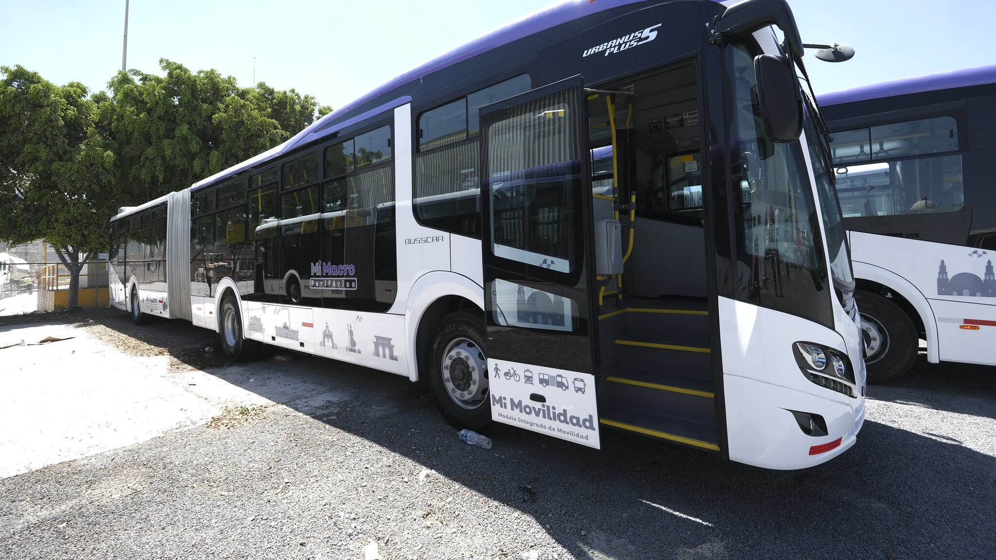 Se harán algunos ajustes a las nuevos camiones para que ya entren en operaciones.