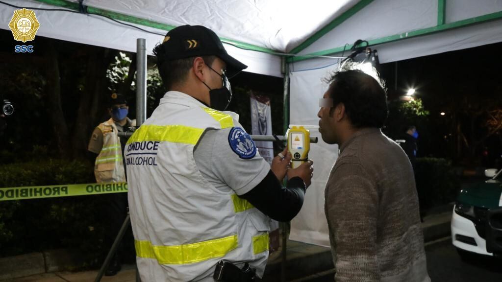 Pruebas de alcoholímetro en CDMX. Foto: SSC