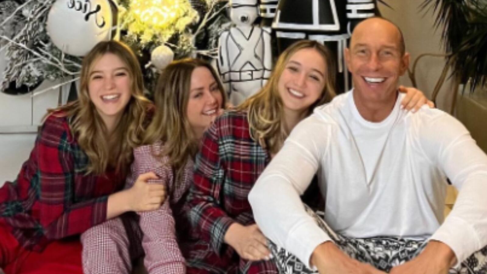 Hijas de Andrea Legarreta y Erik Rubín