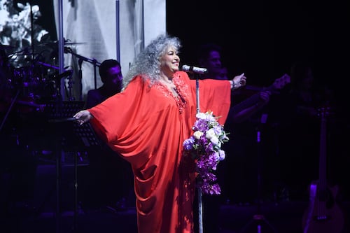 “Santa Amanda Miguel”