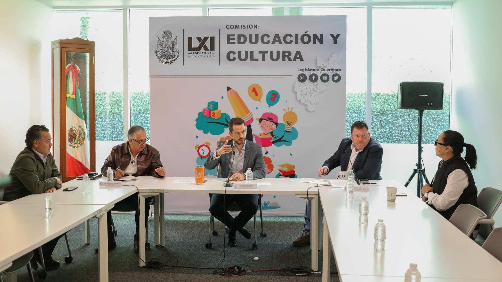 Congreso aprueba reforma para evitar expulsión escolar por embarazo en Querétaro