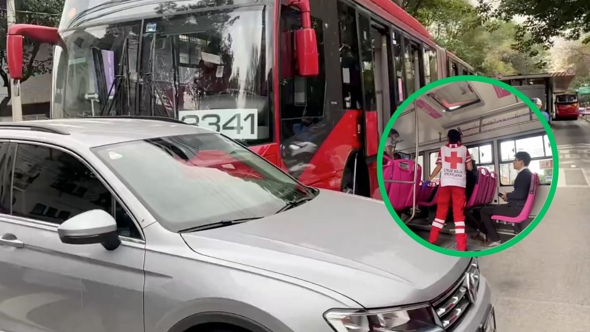 Choque entre Metrobús de la Línea 2 y camioneta deja más de 10 heridos