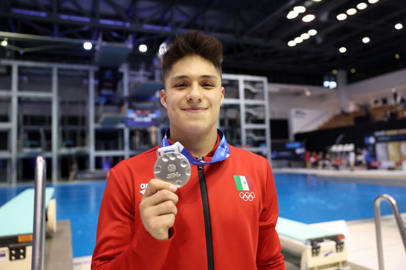 Osmar Olvera continúa exitosamente con su preparación de cara a París 2024.