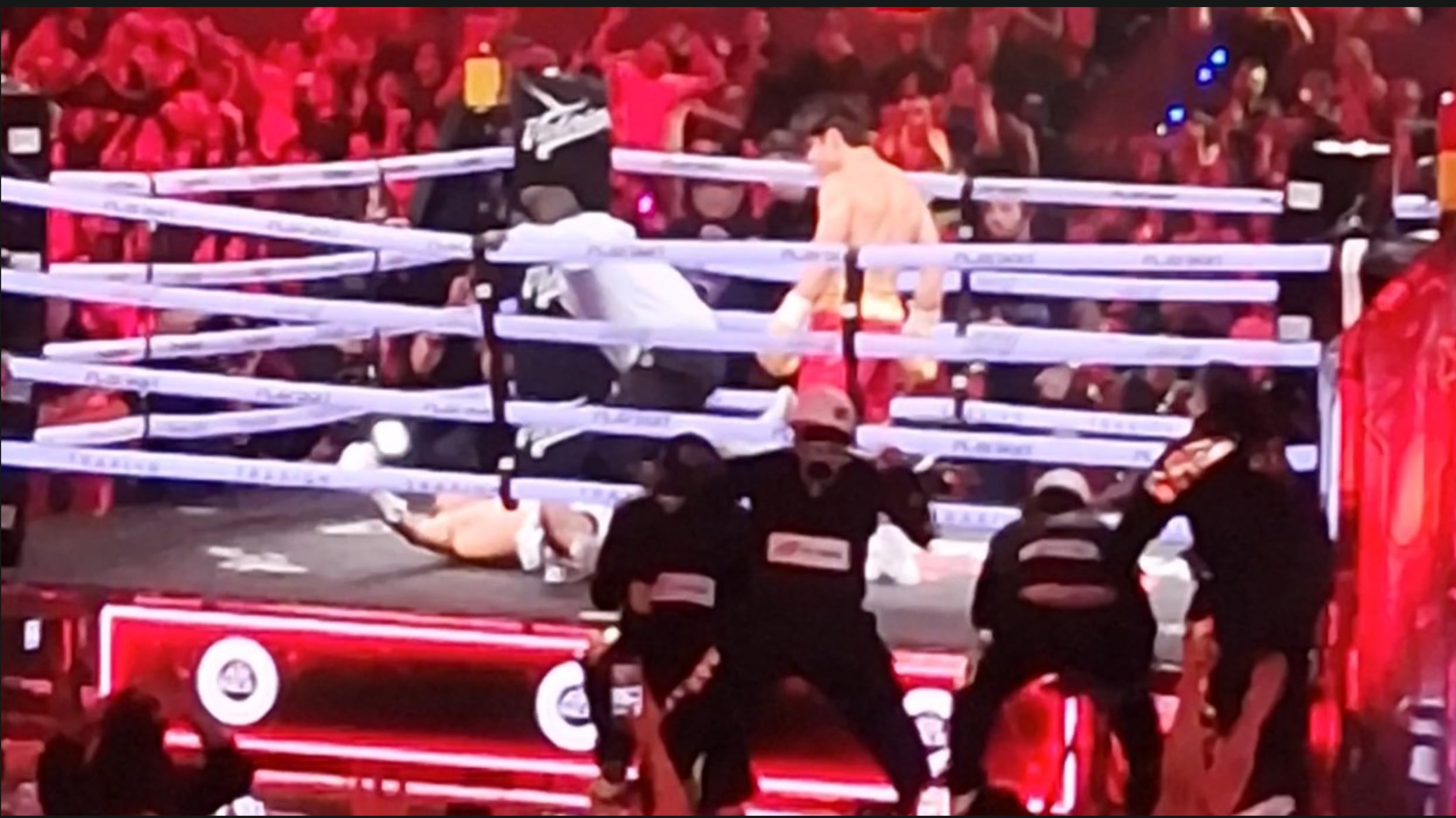 Mario Bautistas sufre nocaut en Supernova