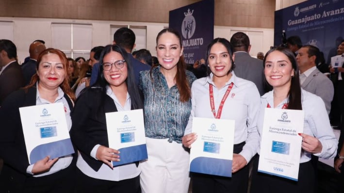 Entregan en Guanajuato 860 microcredenciales digitales enfocadas en habilidades laborales clave.