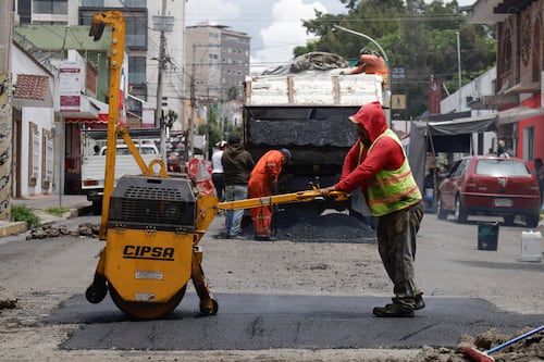 Proponen revivir la Agencia de Gestión Urbana para coordinar bacheo, fugas y mantenimiento urbano