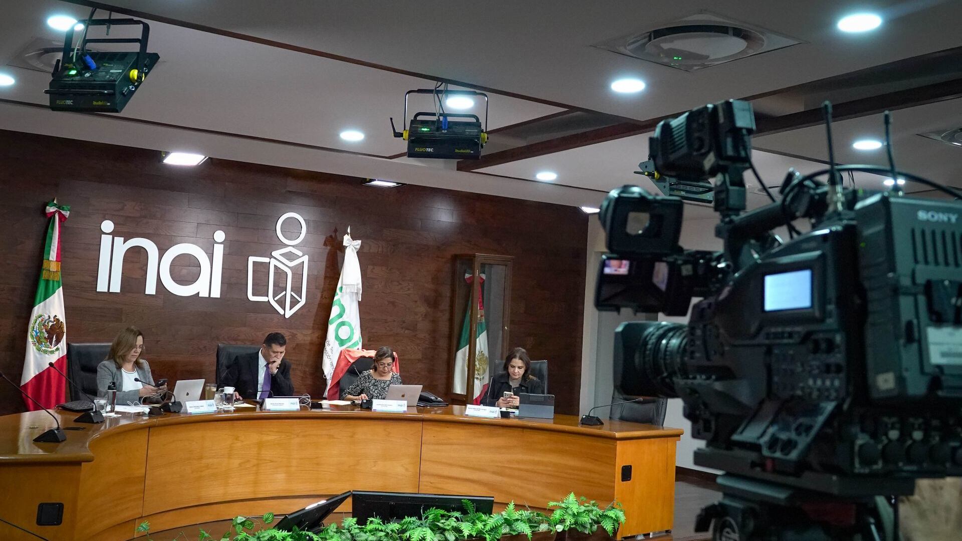 #PolíticaConfidencial Fricciones en el INAI, pero no por transparencia