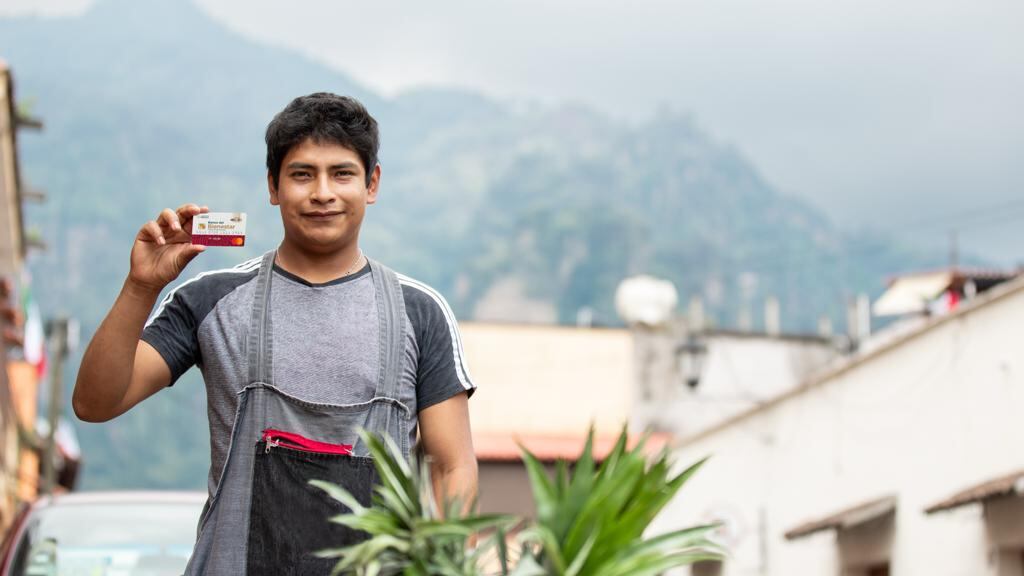 El apoyo mensual supera los 6 mil pesos. (Banco del Bienestar)