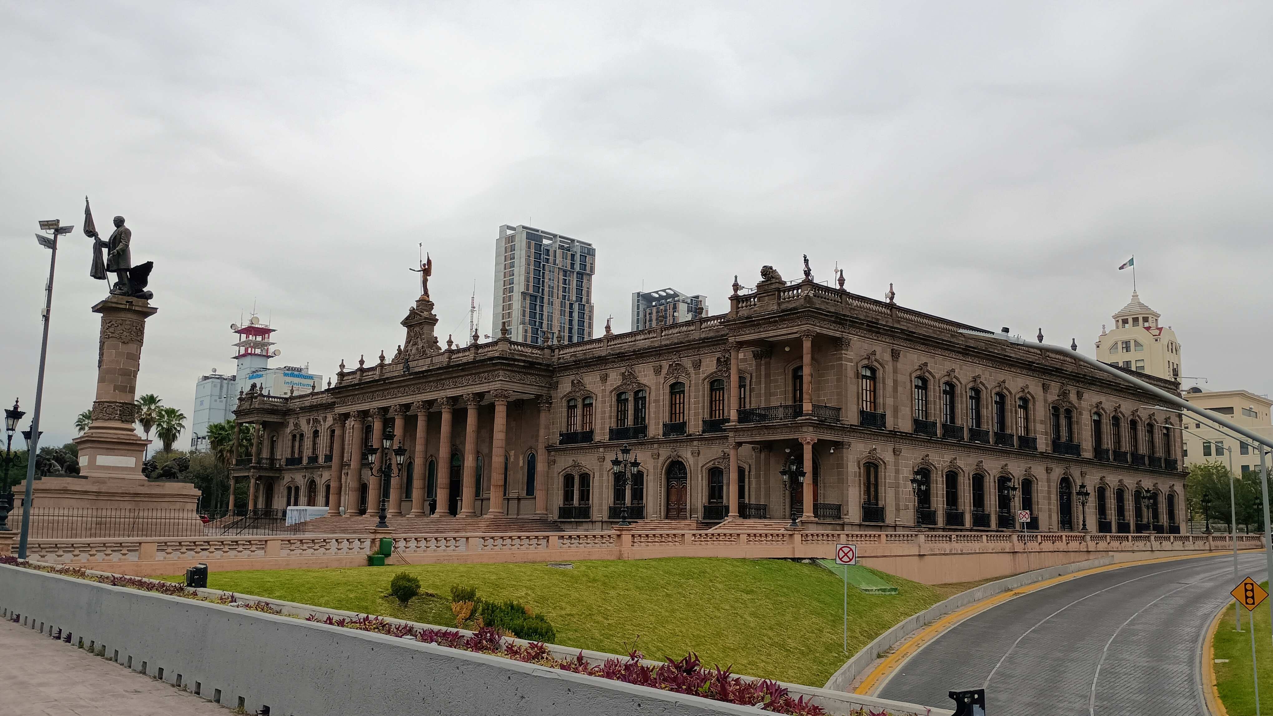 La calificación de Nuevo León por su buena administración de ingresos y gastos.