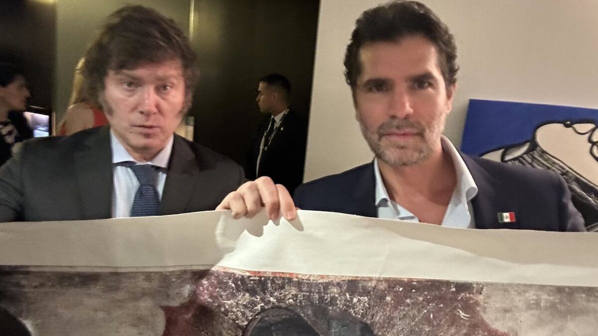 Compartió la foto en su perfil de redes sociales. (@EVerastegui)