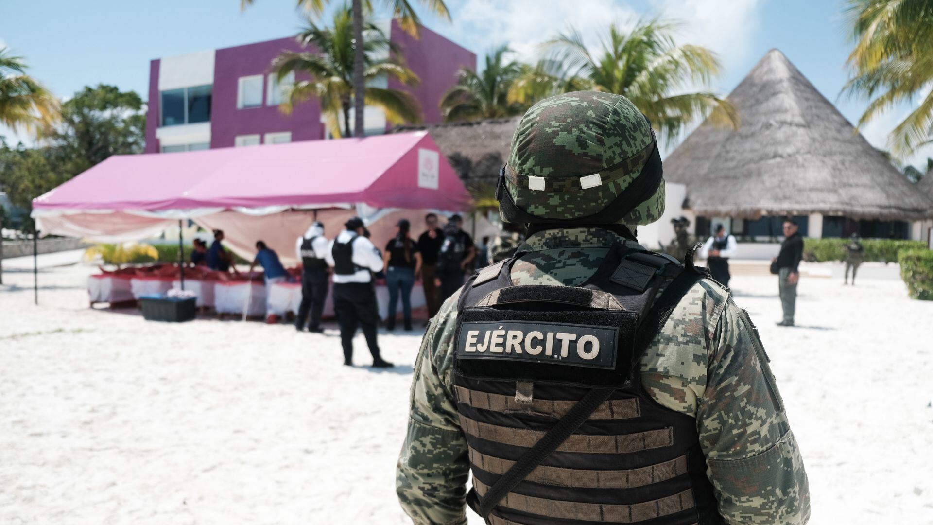 Operativo conjunto del Ejército, Marina, Guardia Nacional y Policía Quintana Roo, en Cancún.