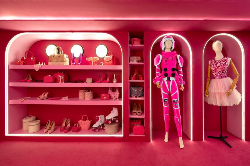 La cantante abre las puertas de su mundo para vivir la magia del fenómeno teatral