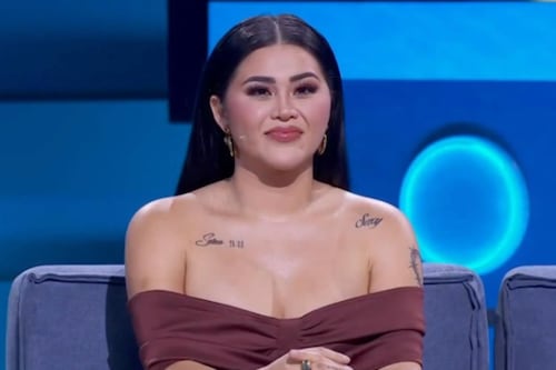 Gomita deja de lado su pasado para bautizarse y volverse cristiana