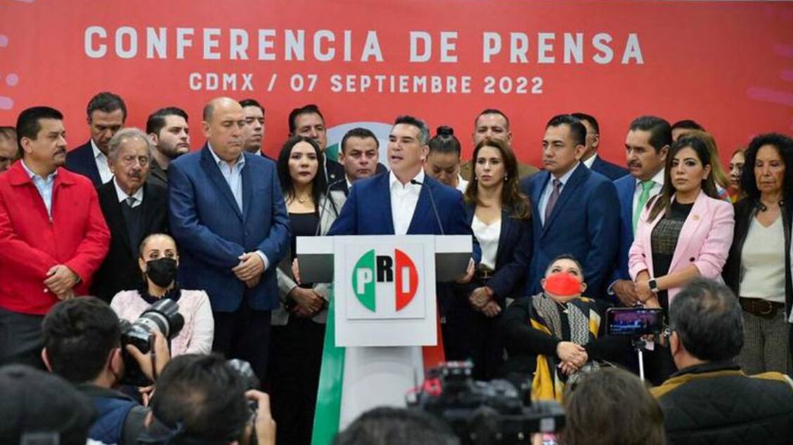 El dirigente del PRI durante el posicionamiento del partido tricolor sobre iniciativa de mantener las Fuerzas Armadas.