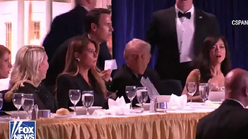 El Servicio Secreto detiene a un tirador y evacúa a Trump, la primera dama y la plana mayor del Gobierno durante una cena de gala con periodistas en Washington