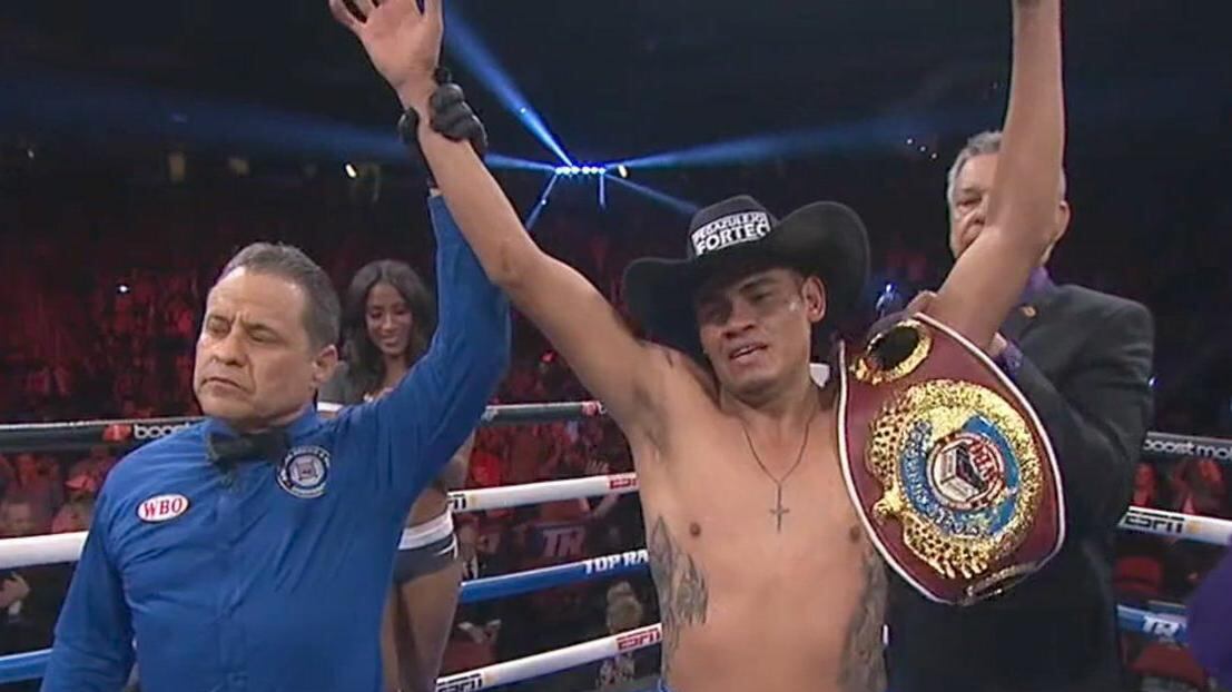 Vaquero Navarrete venció por nocaut técnico al austrialiano Liam Wilson.