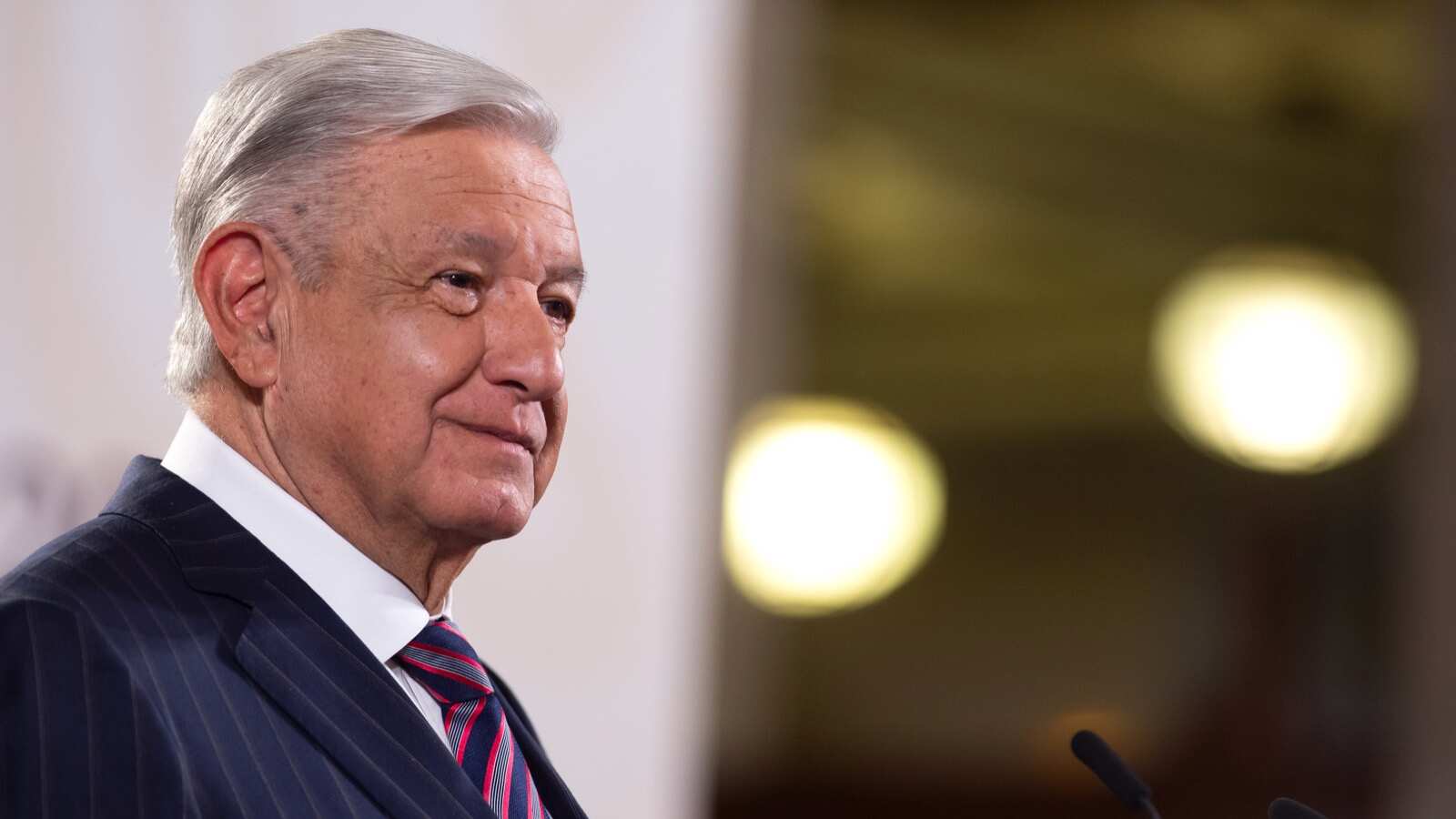 El presidente informó que viene una ola de renuncias en su gabinete legal y ampliado.