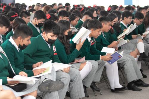 ¿Cuándo inicia la entrega de tarjetas de la Beca Rita Cetina para alumnos de secundaria? Esto dice la SEP