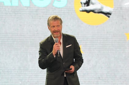 Político Mx celebra una década informando sobre la política de México.