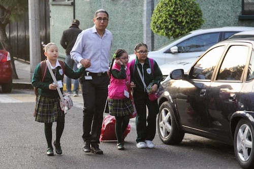 Adiós a las colegiaturas: proponen no cobrar junio y convertir escuelas en guarderías en CDMX