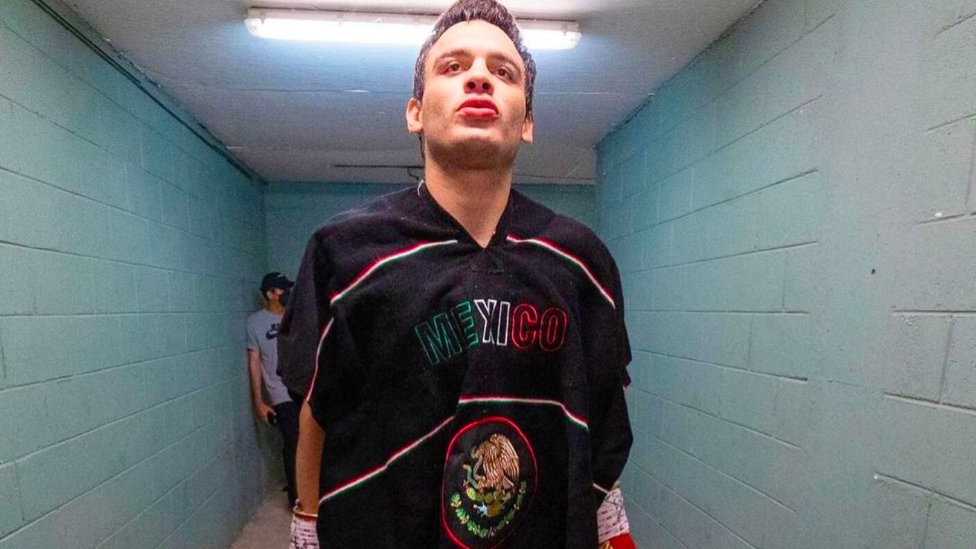 Chávez Jr. confirmó su separación de Frida Muñoz mediante las redes sociales de su hermano.