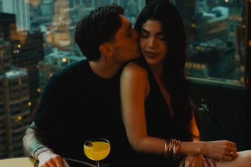 Peso Pluma envía emotivo mensaje a Kenia Os por su cumpleaños 26