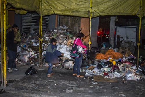 ¿Cómo será la separación de residuos en los tianguis de CDMX? Brugada negocia nuevo modelo de limpieza