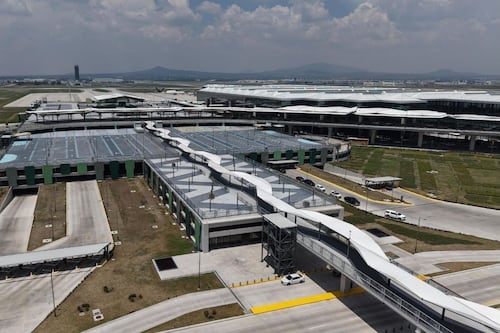 México y EE. UU. pactan fortalecer transporte aéreo y respaldan al AIFA