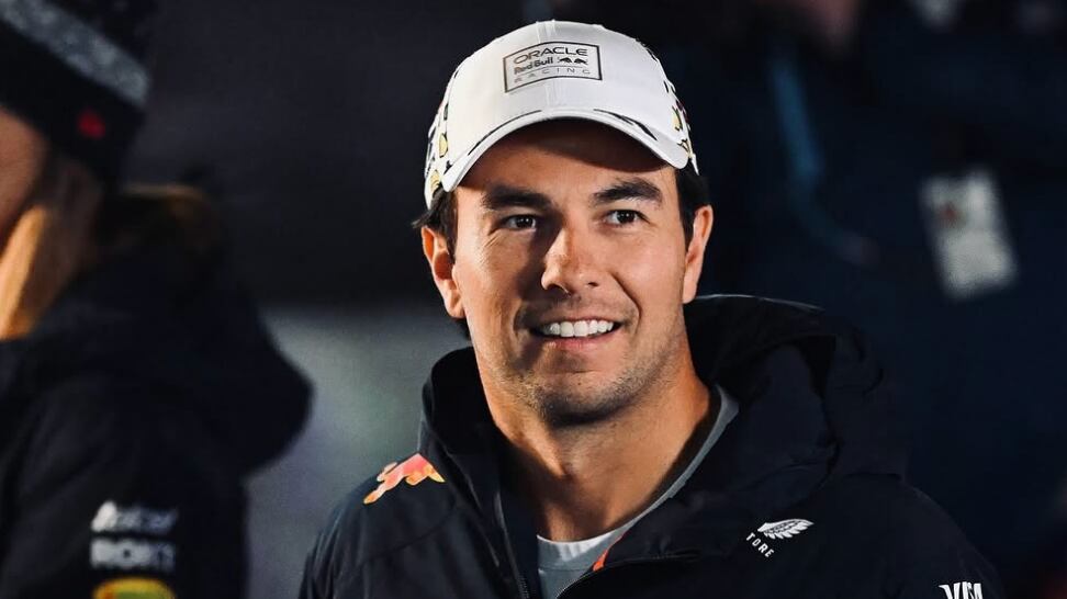 El futuro de Checo Pérez sigue en el aire.