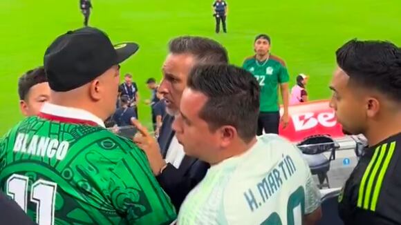 Chaco Giménez se encaró con un aficionado mexicano.