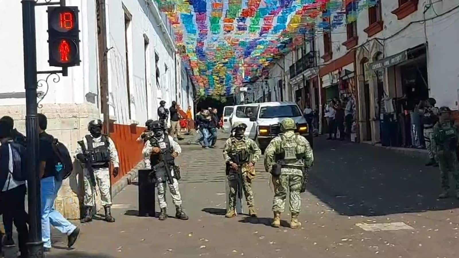 Primeras fotografías de la detención de los escoltas en Uruapan