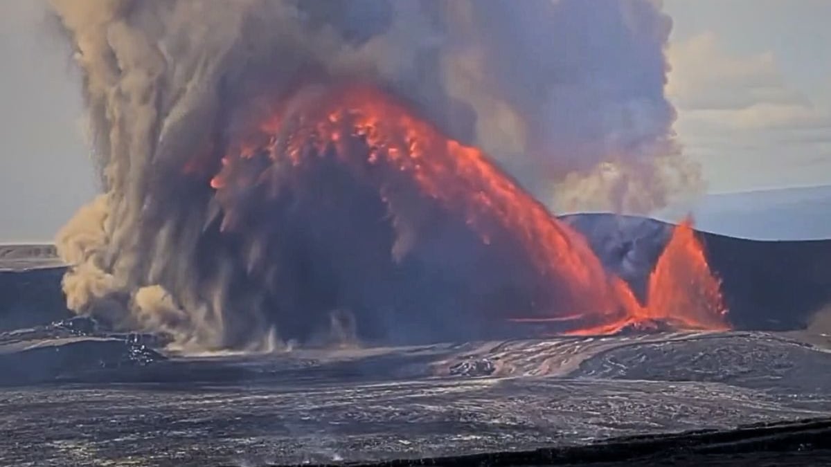Video: Erupción del volcán Kilauea en Hawái: destruye cámara y lanza fuentes de lava