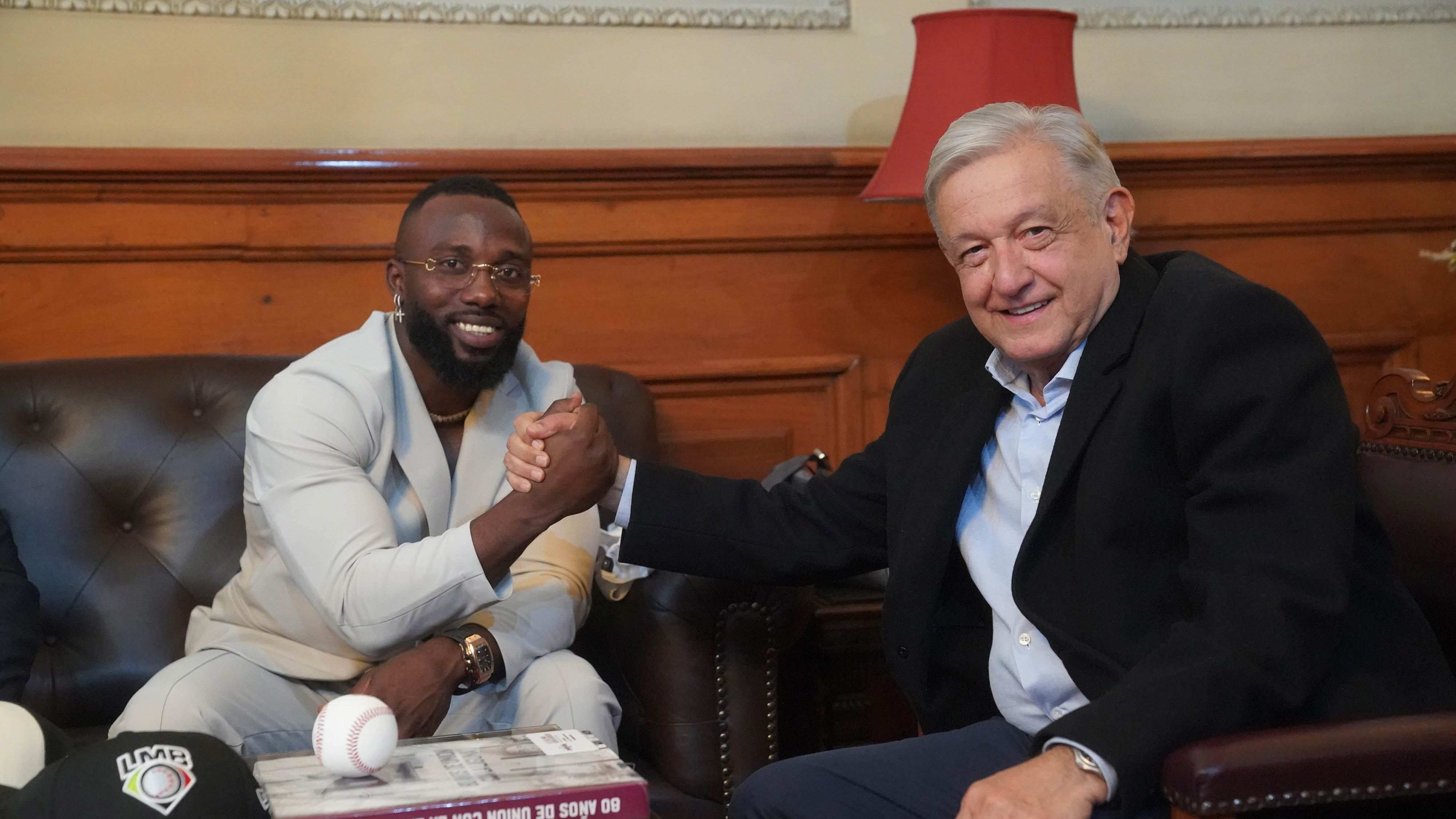 El beisbolista mexicano Randy Arozarena se reunió con Andrés Manuel López Obrador: PRESIDENCIA/CUARTOSCURO.COM