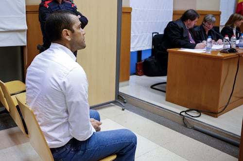 “No voy a huir”, Dani Alves pide cumplir su condena fuera de la cárcel