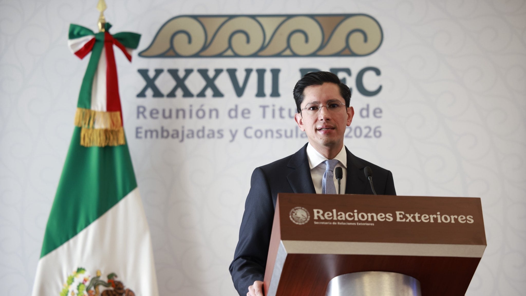 La designación de Roberto Velasco marca un hecho inédito en la diplomacia mexicana