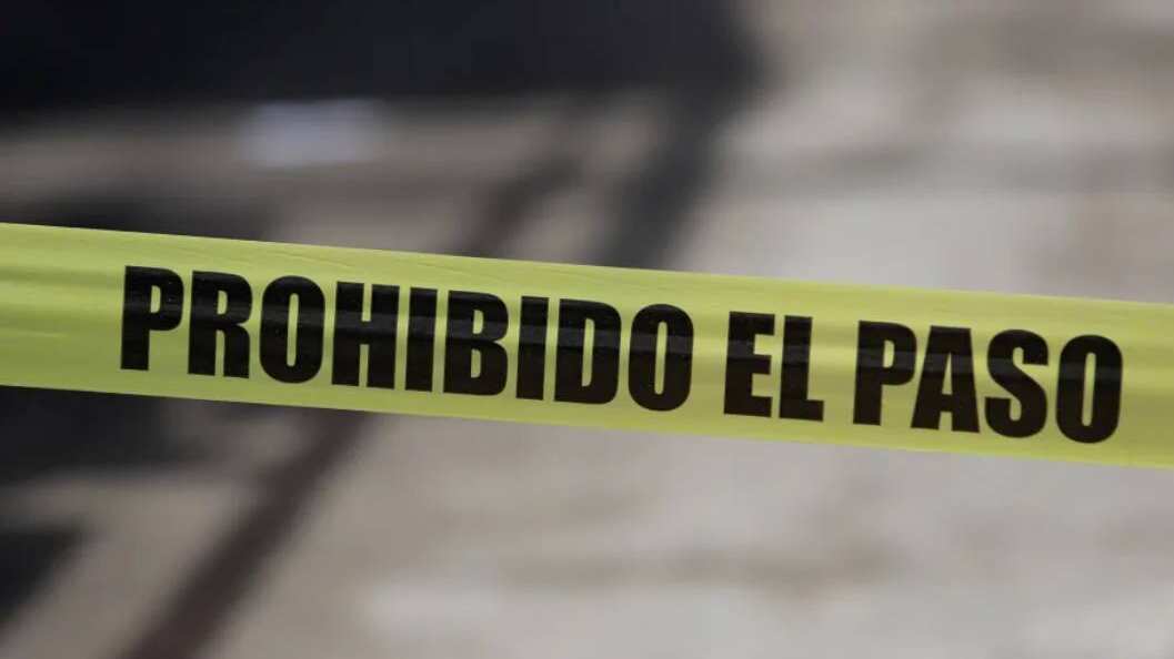 Mediante redes sociales se ha difundido una fotografía del presunto homicida identificado como Miguel Solís.