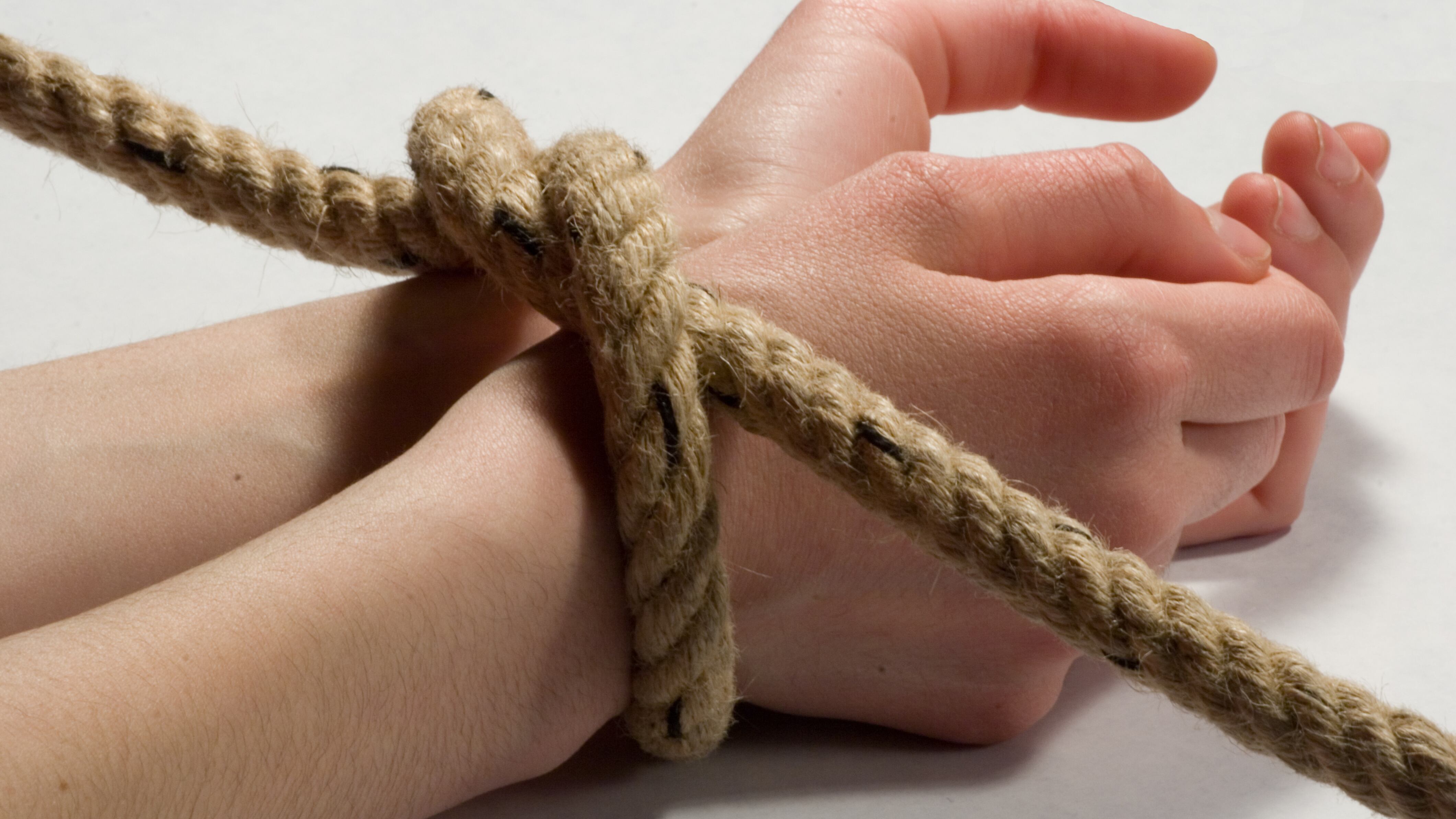 La creación de una Policía Cibernética para la etección de páginas web o perfiles de redes sociales dedicados a la trata de personas sería un logro.