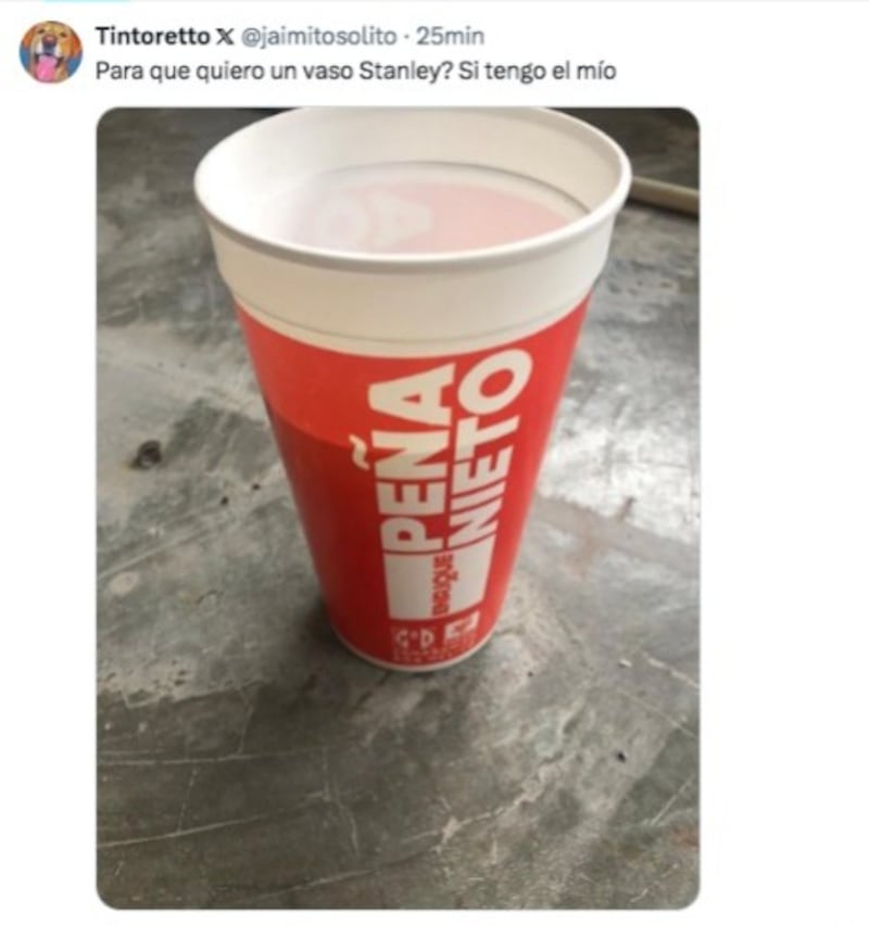 Memes del termo Stanley rosa de Starbucks