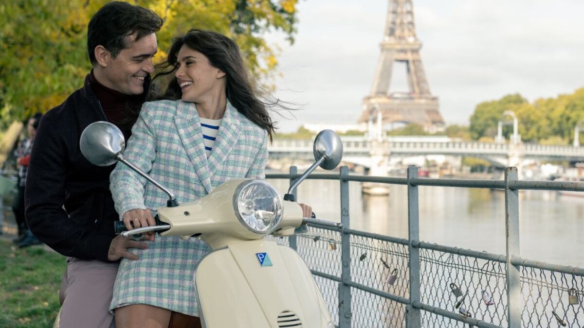 El romance es uno de los ingredientes de la serie 'Berlín'