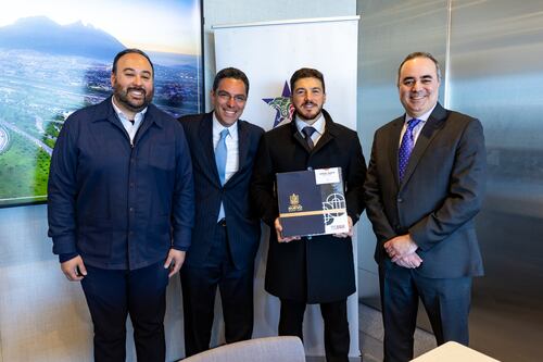 Promueve Samuel García a Nuevo León como punto para inversión extranjera