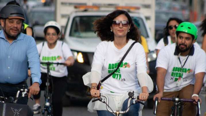 Laura Ballesteros Mancilla, secretaria de Desarrollo Sostenible de Monterrey, puso el ejemplo y encabezó el contingente.