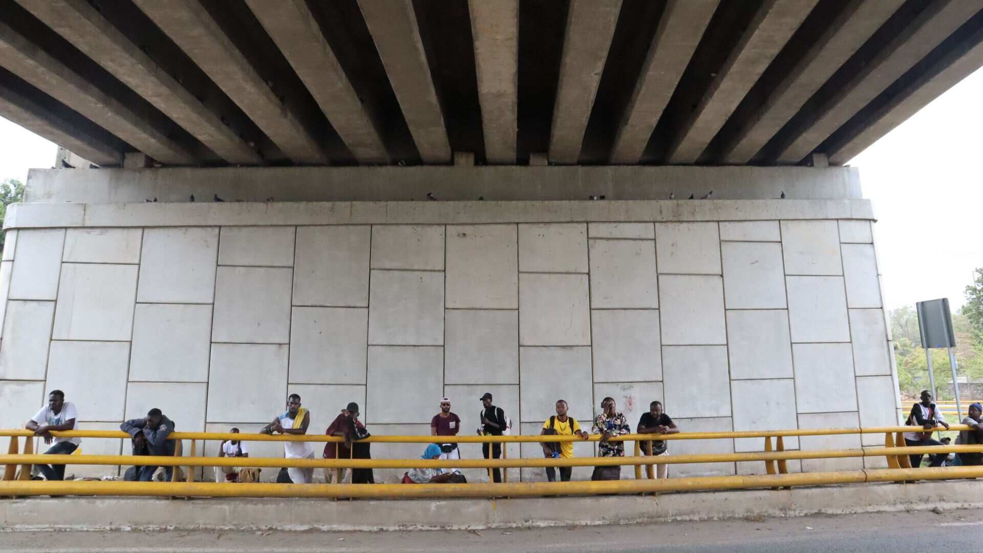 Los migrantes con permiso para transitar por México salieron el domingo de Tapachula, Chiapas