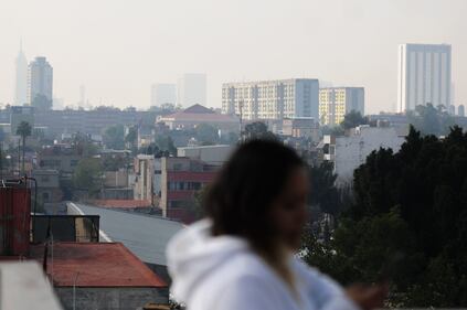 Las autoridades capitalinas han anunciado que la calidad del aire es "extremadamente mala" durante las primeras horas de 2023