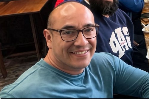 Sin localizar a camarógrafo de Televisa tras haber desaparecido en barranco